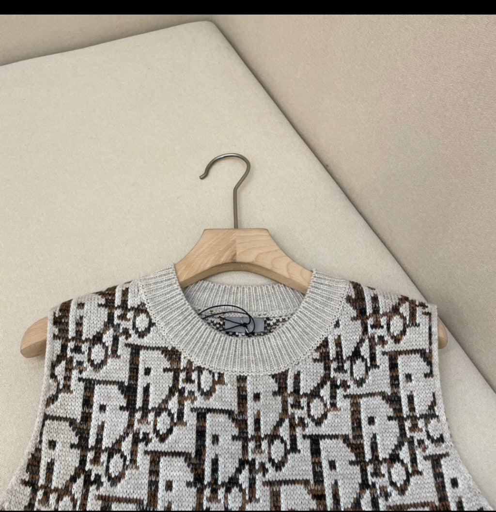 CD Sweater