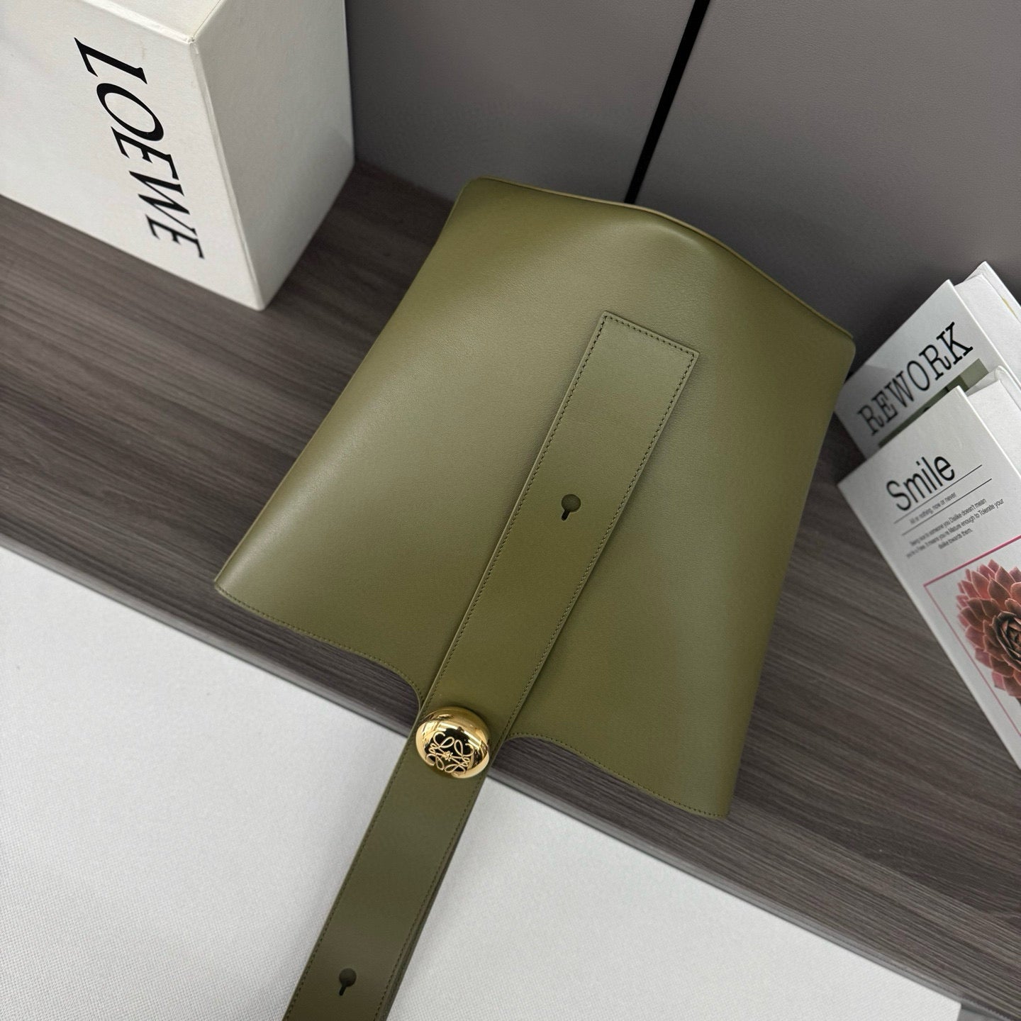 LW Pebble Bucket