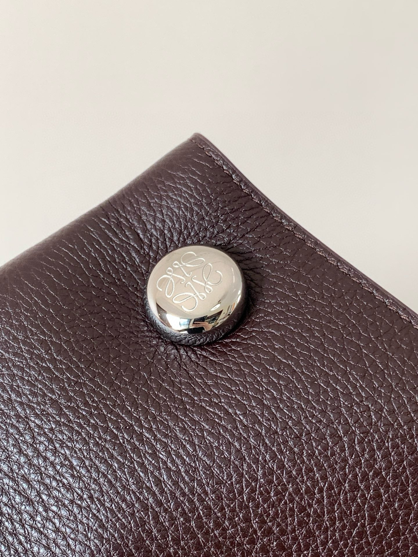 LW Pebble Leather