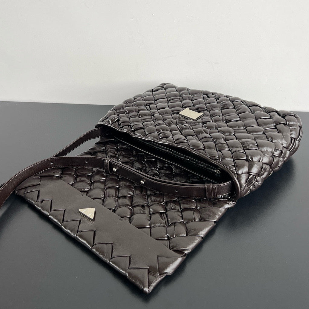 BTV Rumple Messenger Bag