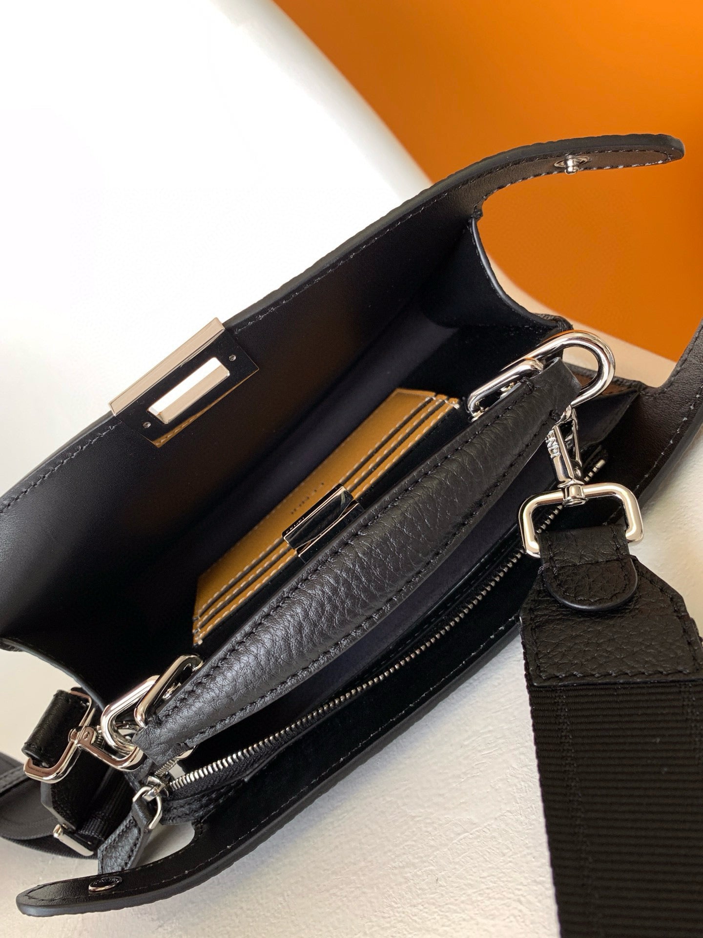FD Peekaboo Bag