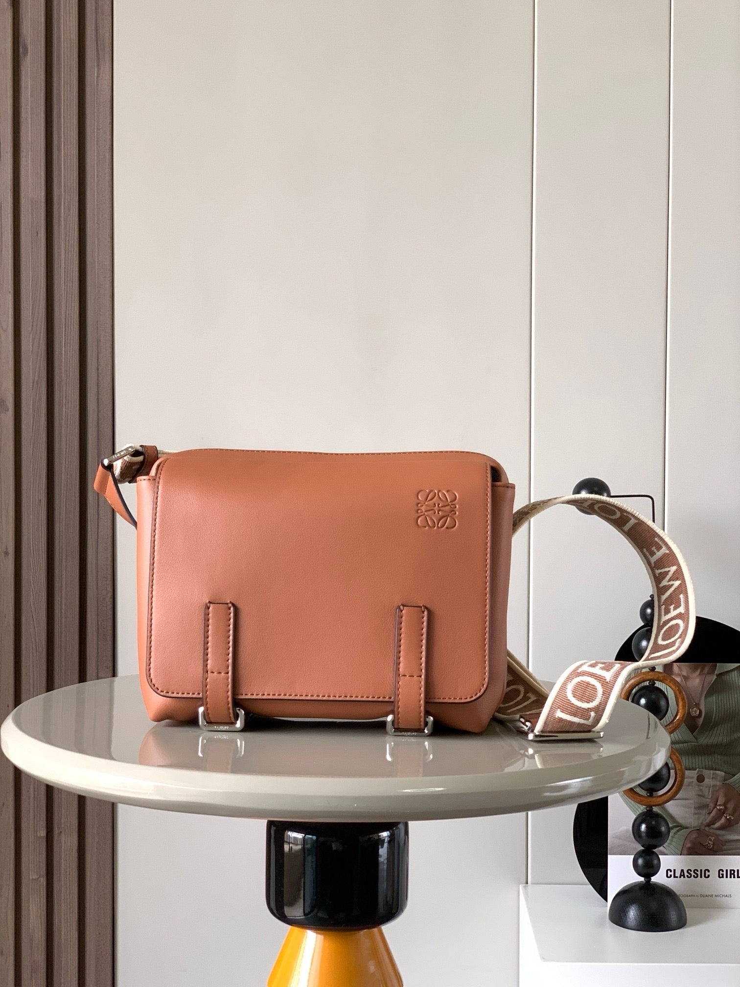 LW Messenger Bag