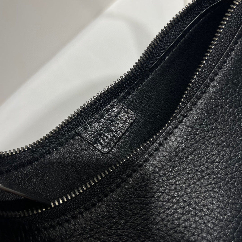 TR Shoulder Bag