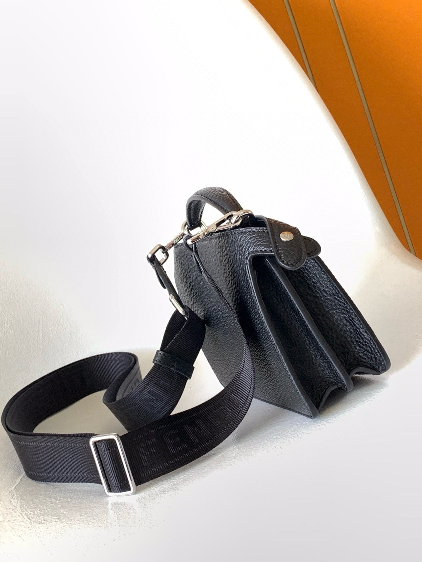 FD Peekaboo Bag