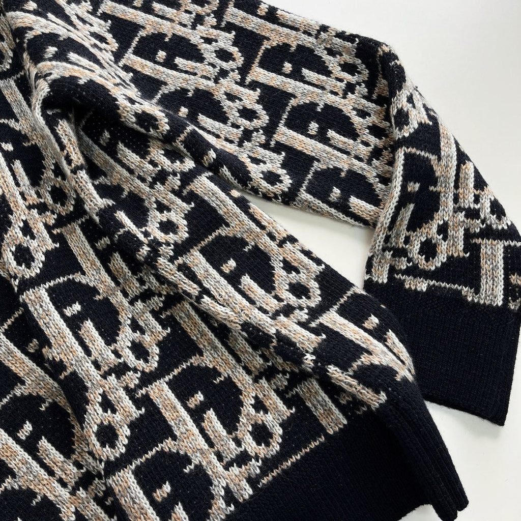 CD Sweater