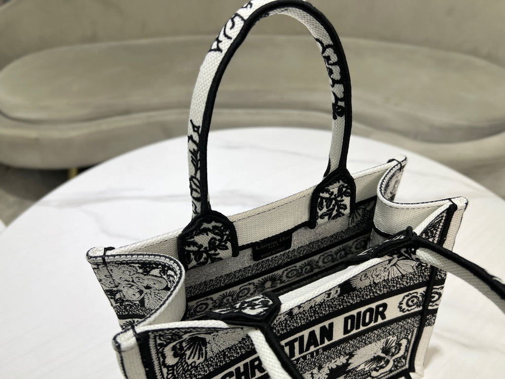 CD Book Tote