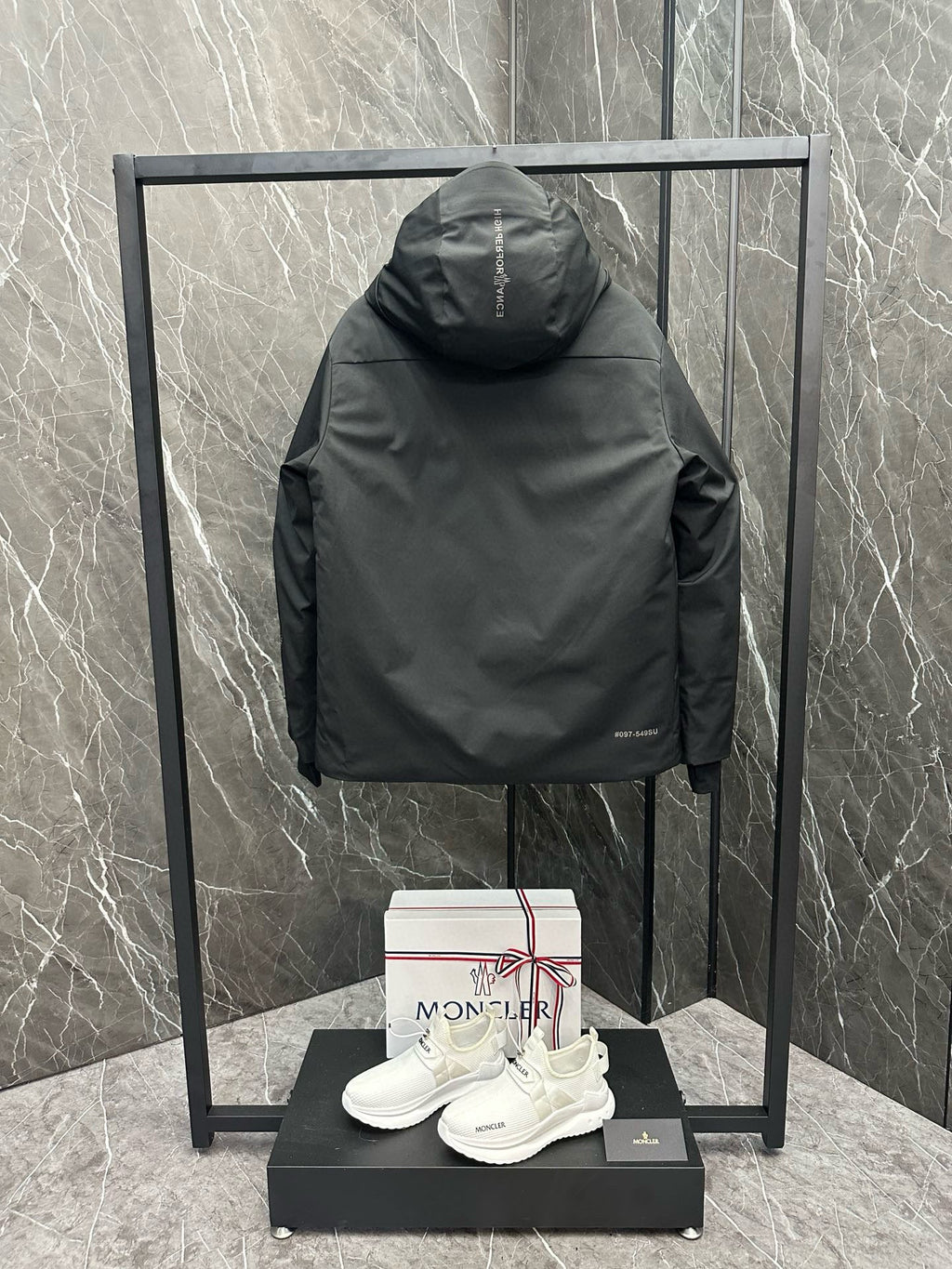 MNC Windbreaker