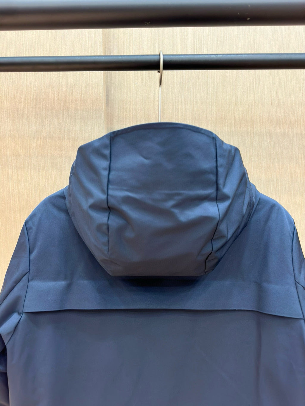 MNC Windbreaker