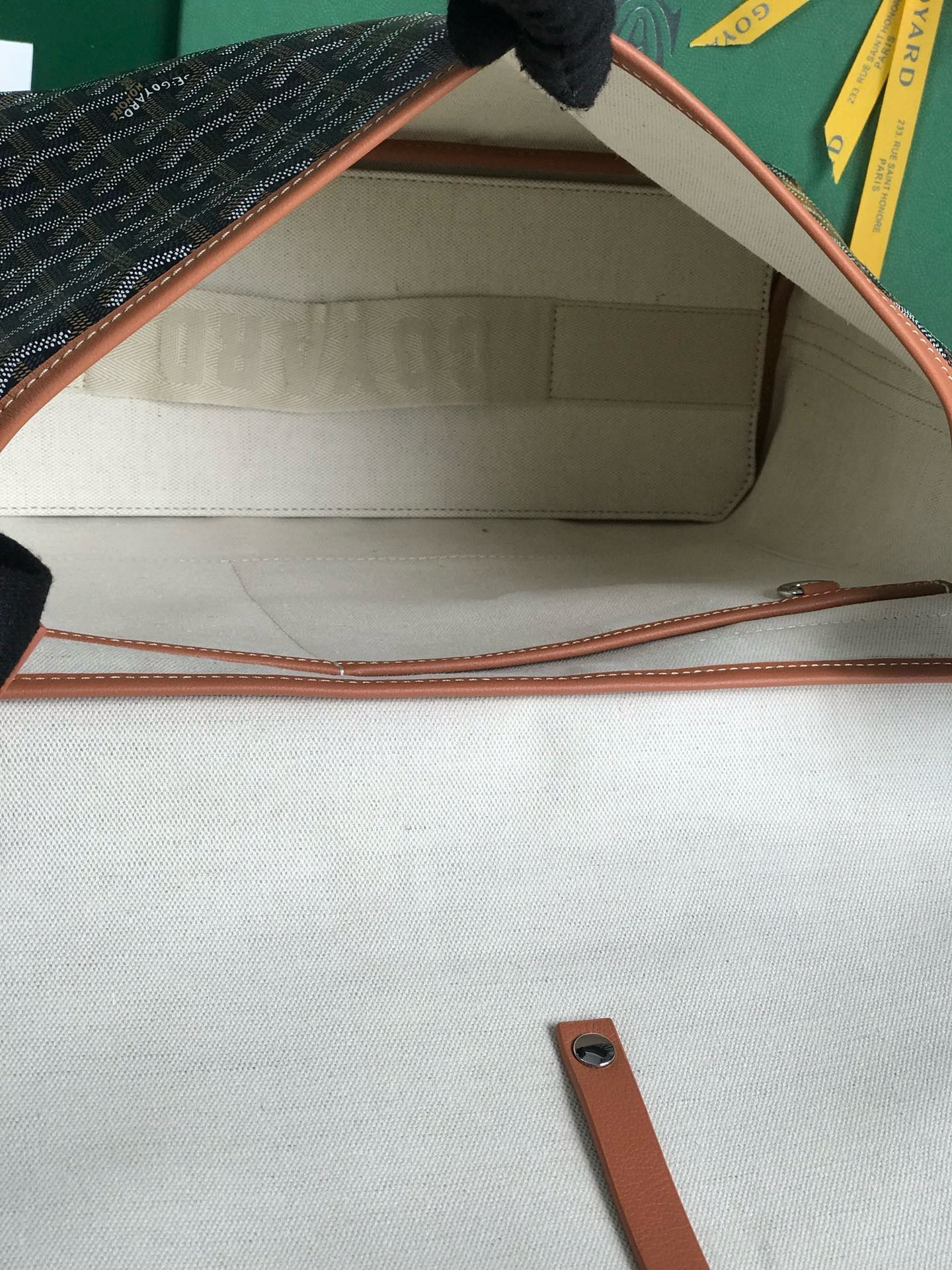 GYD Messenger Bag