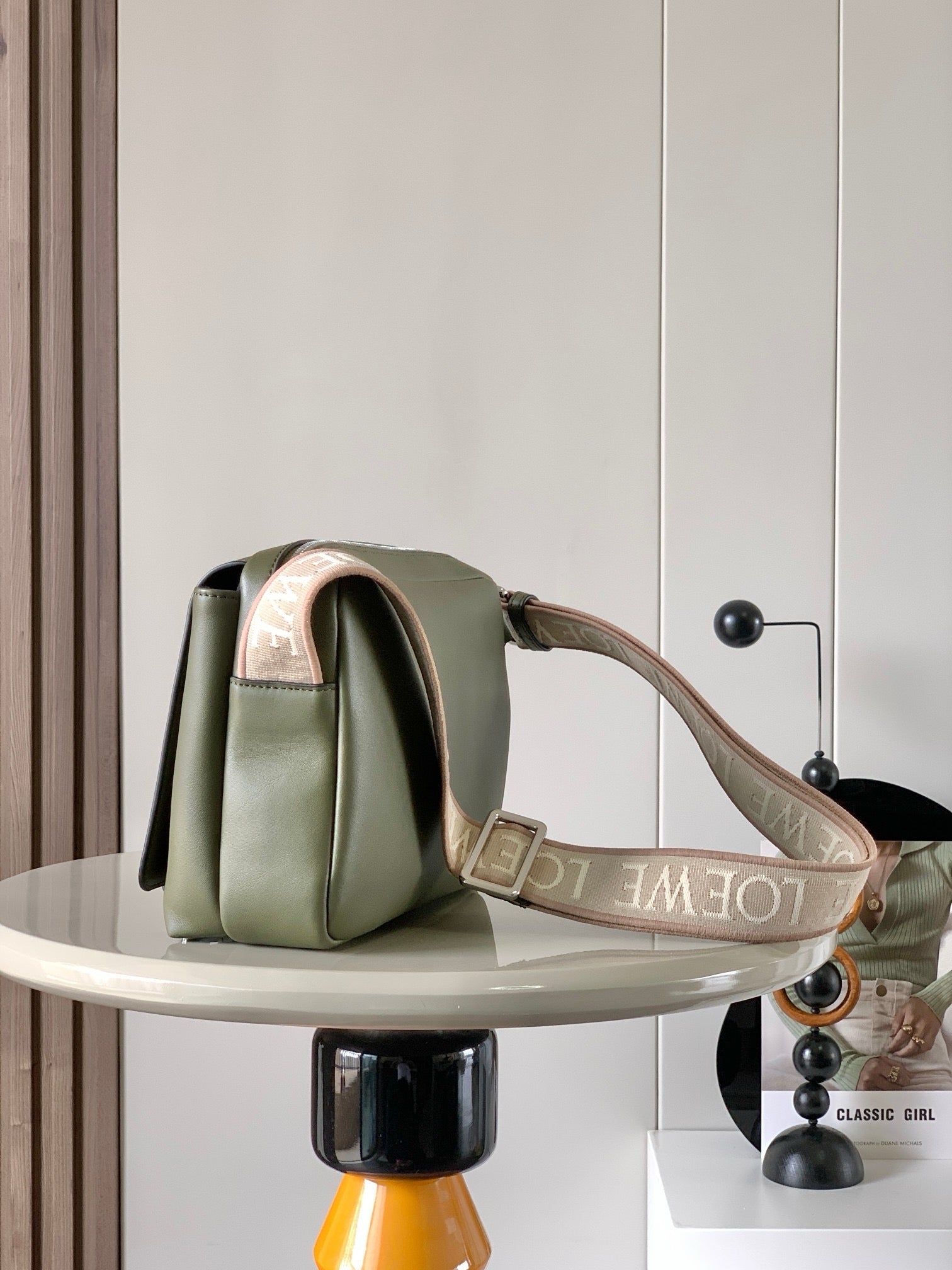 LW Messenger Bag