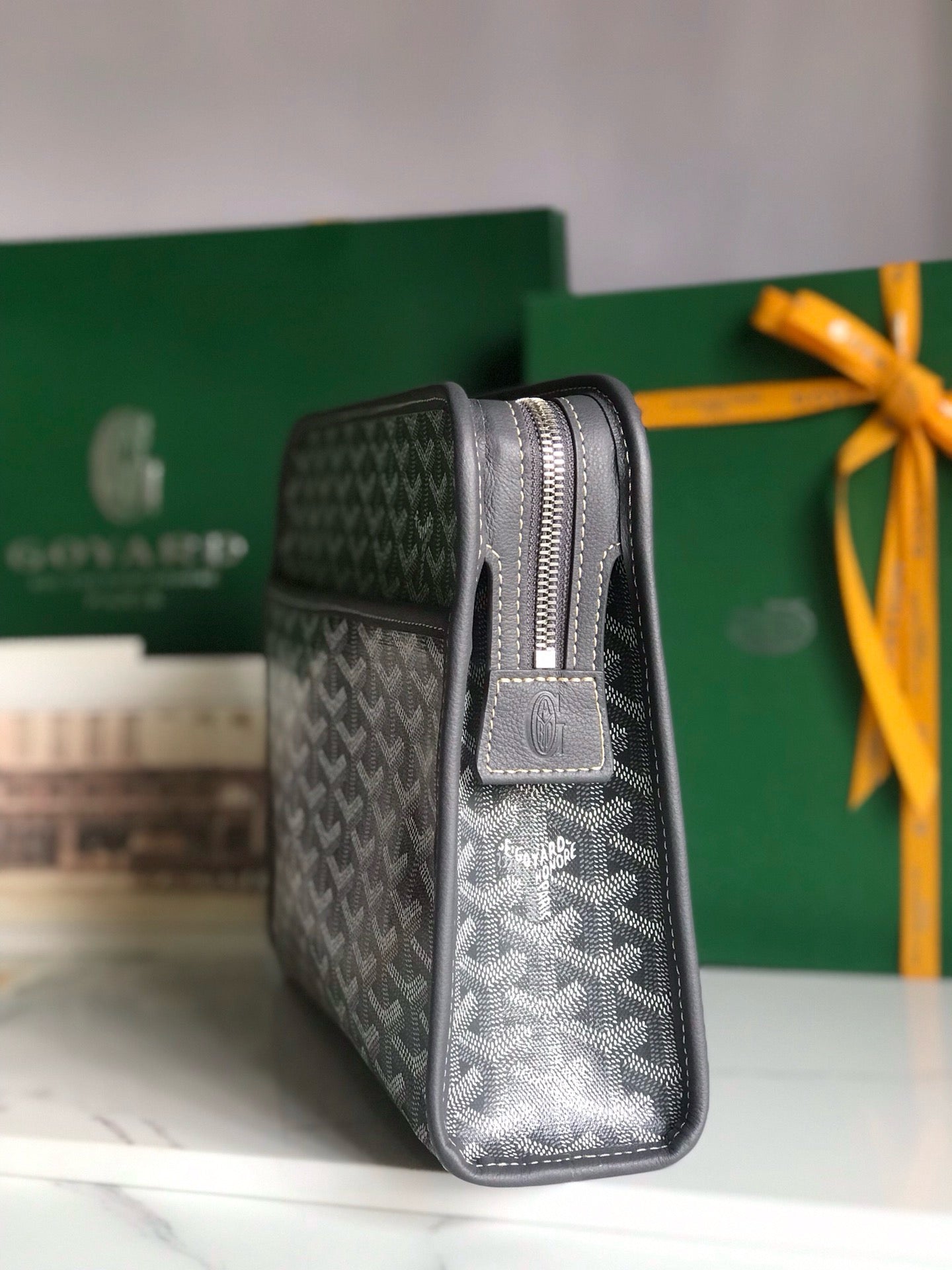 GYD Jouvence Toiletry Bag
