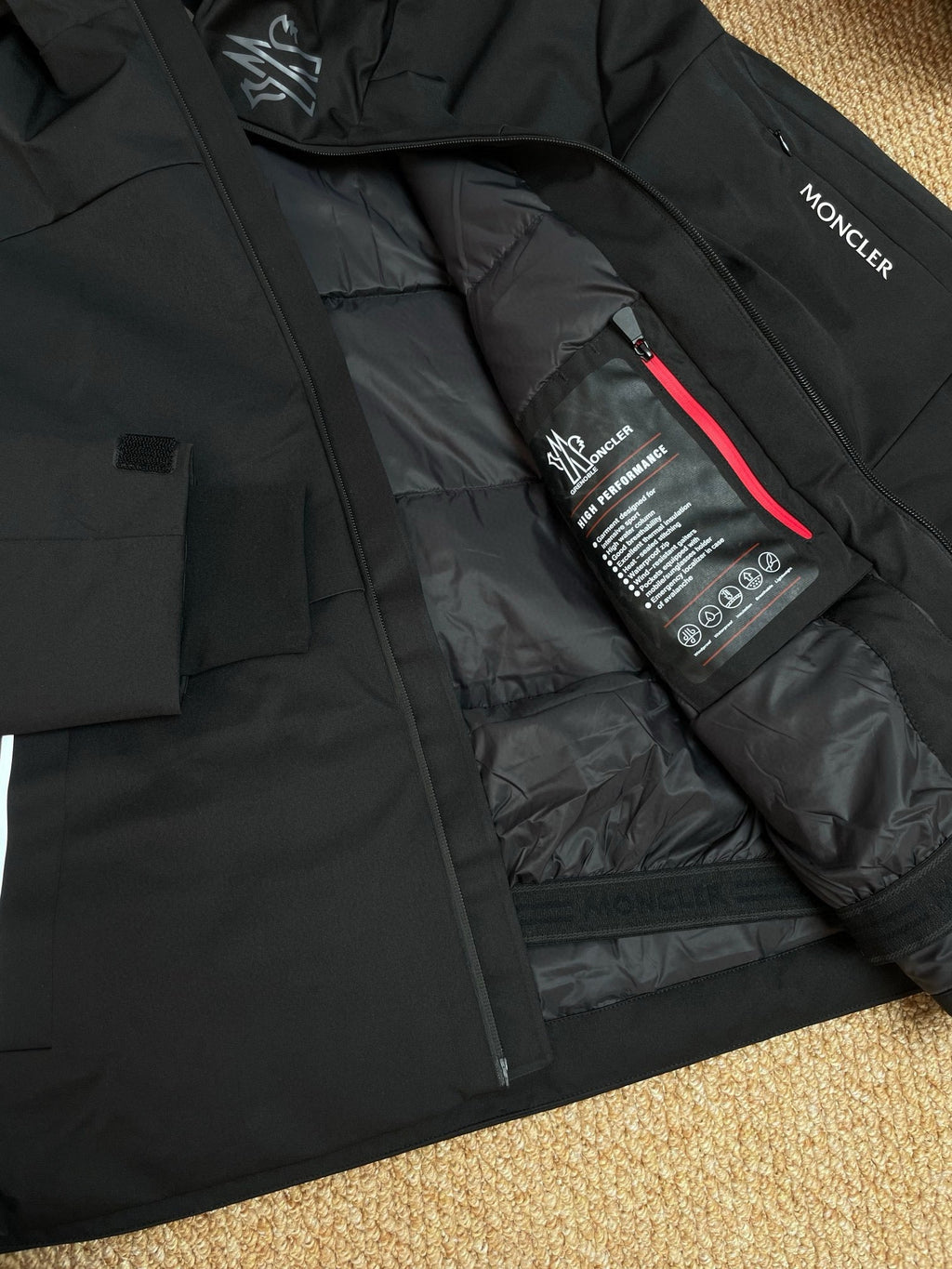 MNC Windbreaker