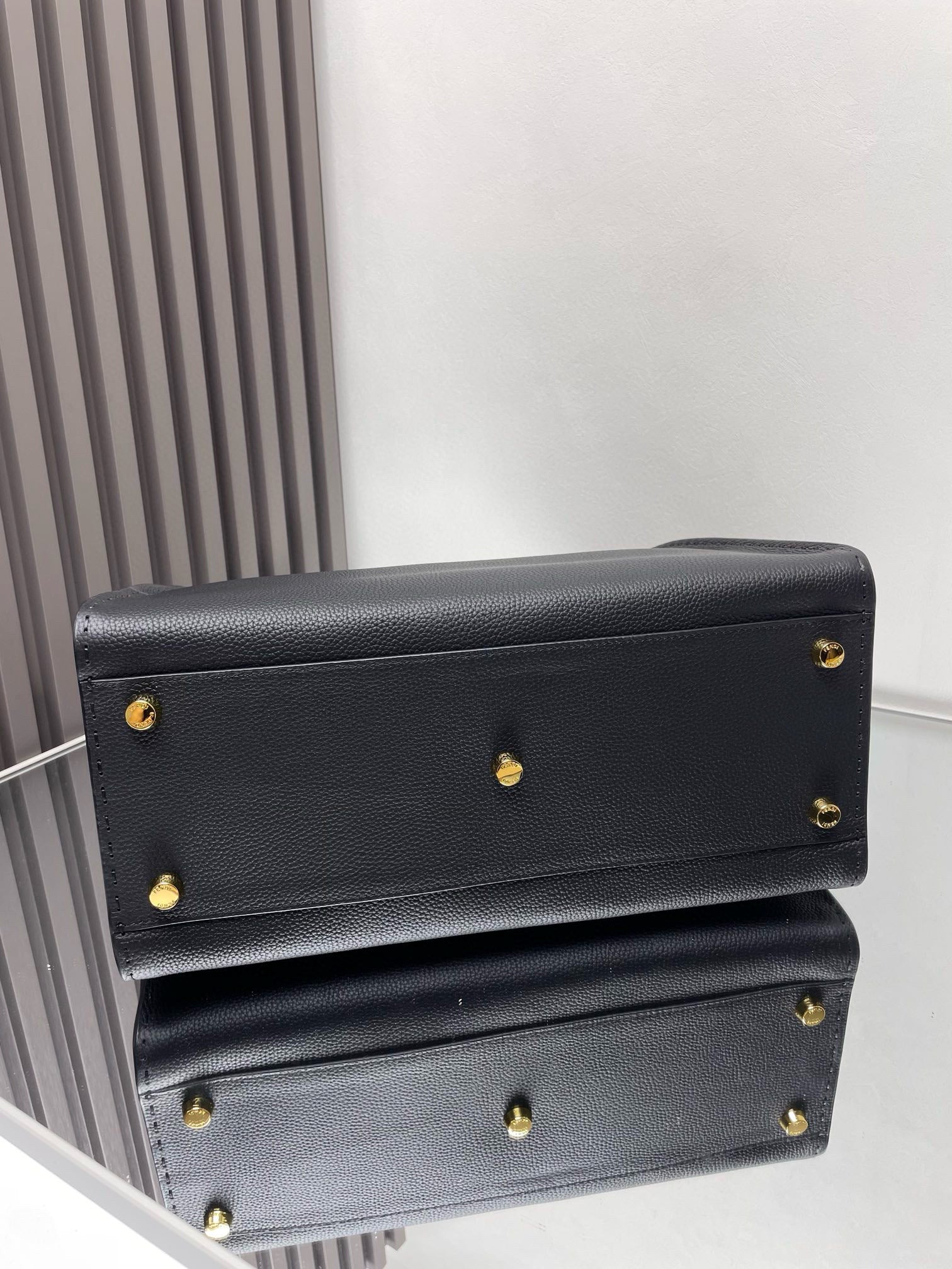 FD Peekaboo Bag