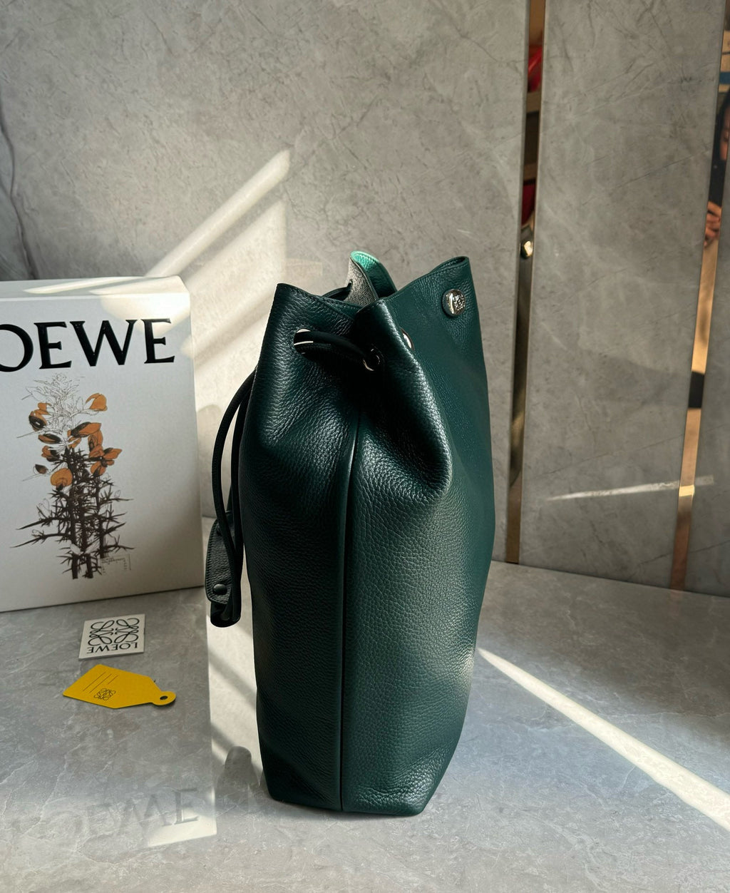 LW Pebble Hobo