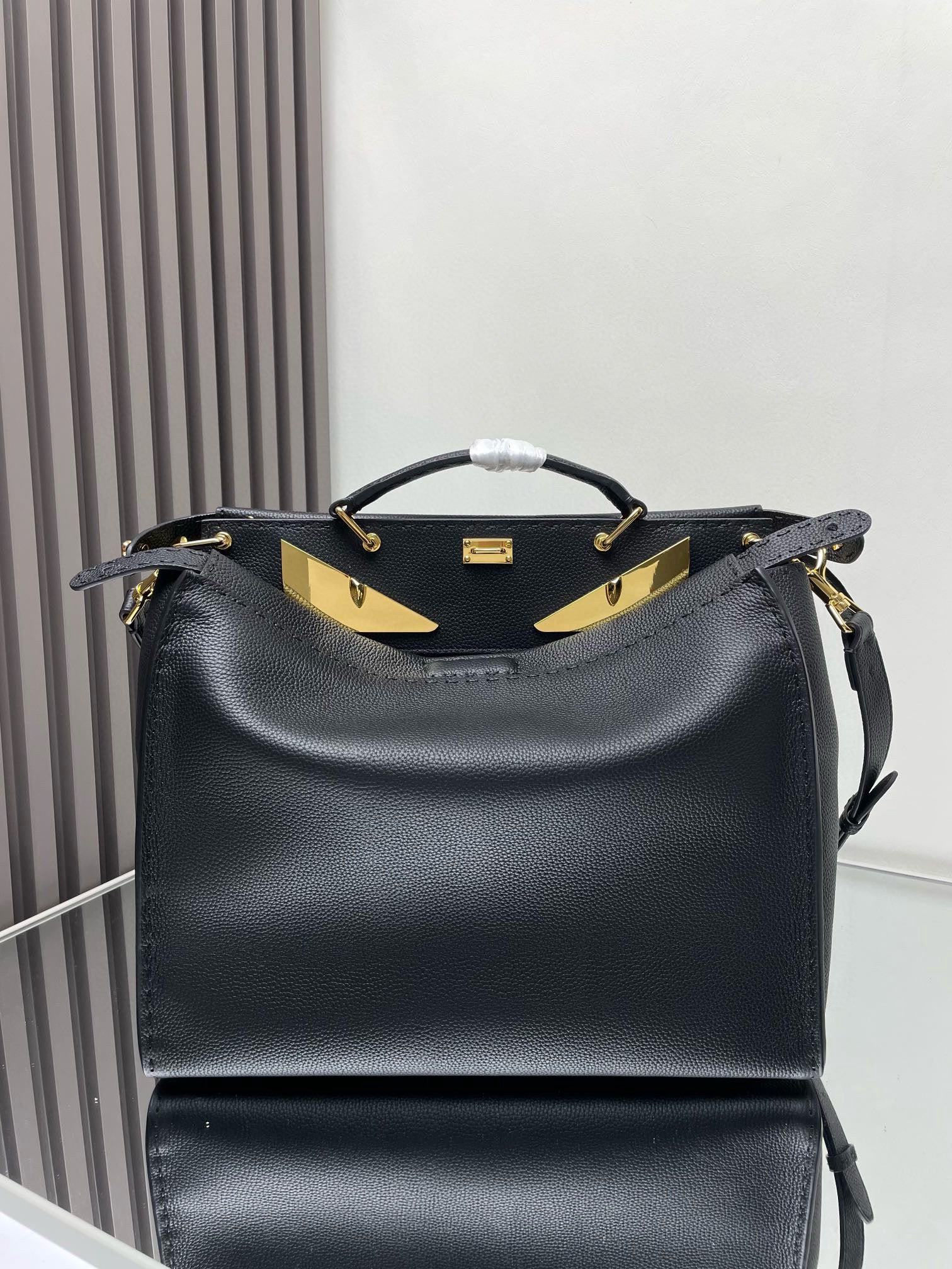 FD Peekaboo Bag