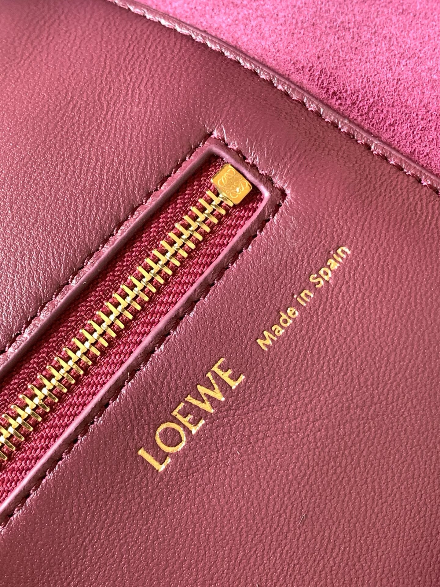 LW Squeeze Leather