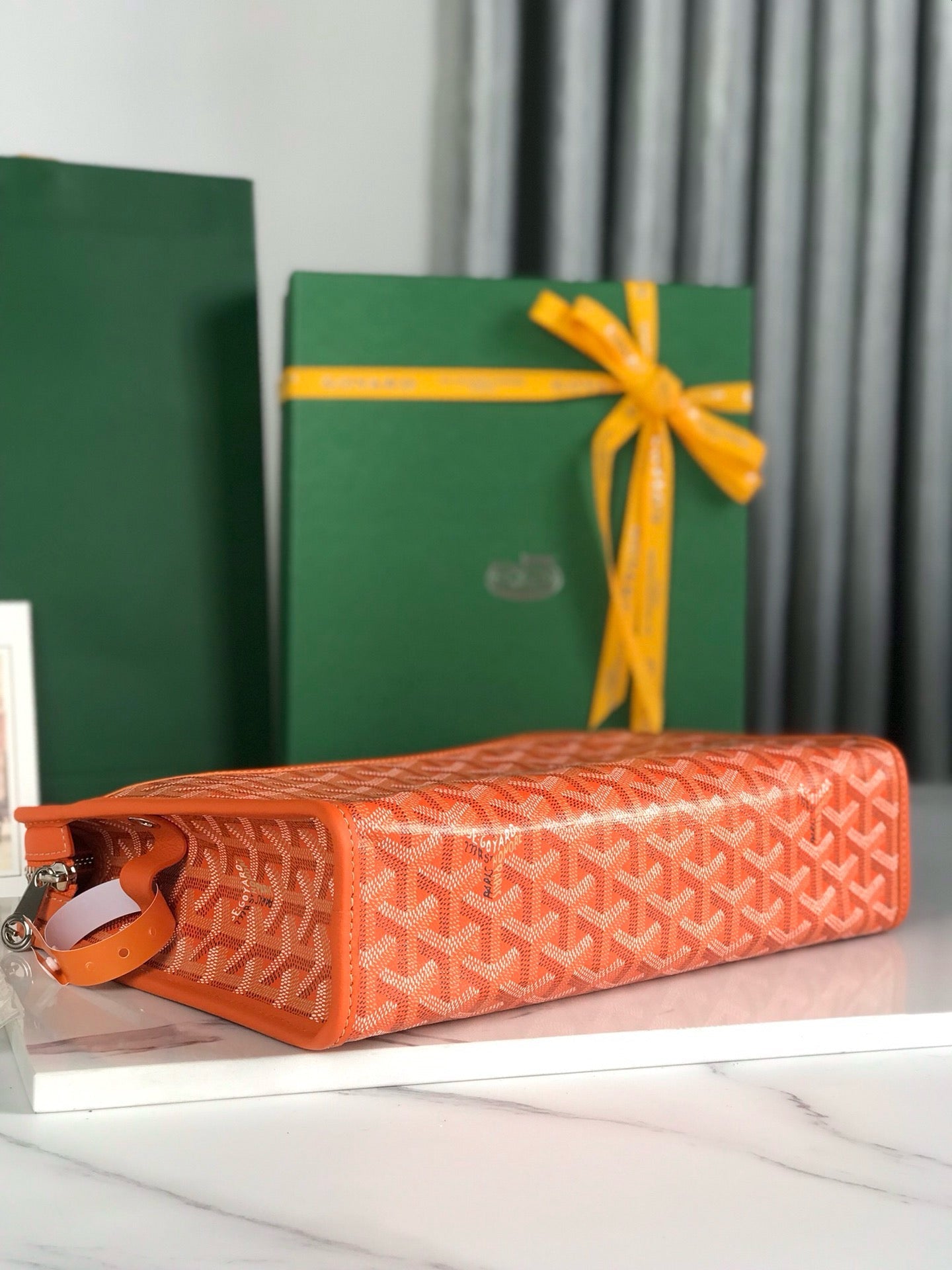 GYD Jouvence Toiletry Bag