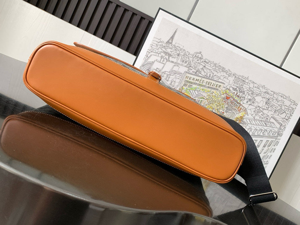 GYD Messenger Bag