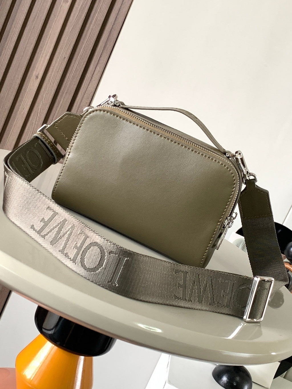 LW Messenger Bag