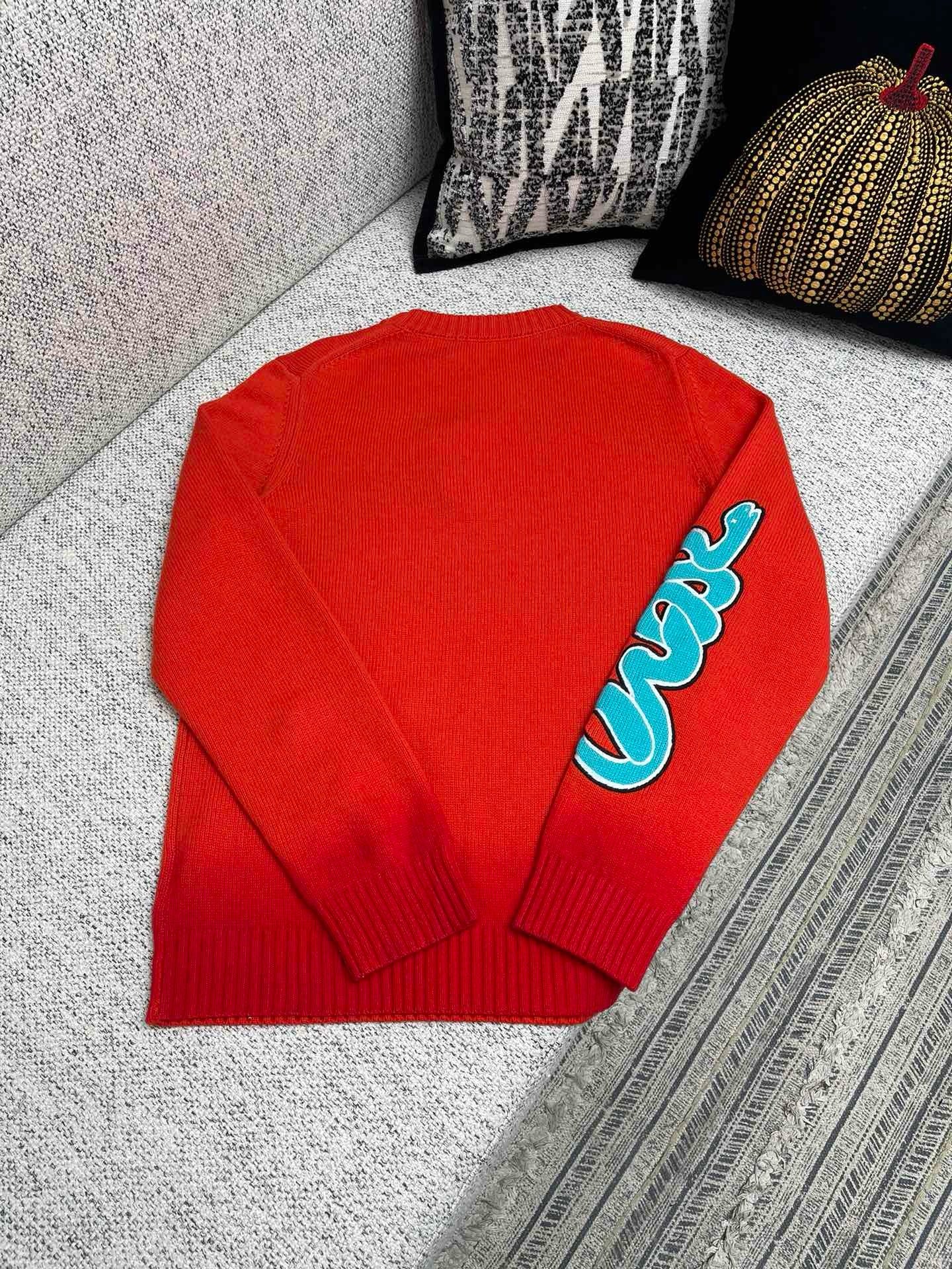CD Sweater