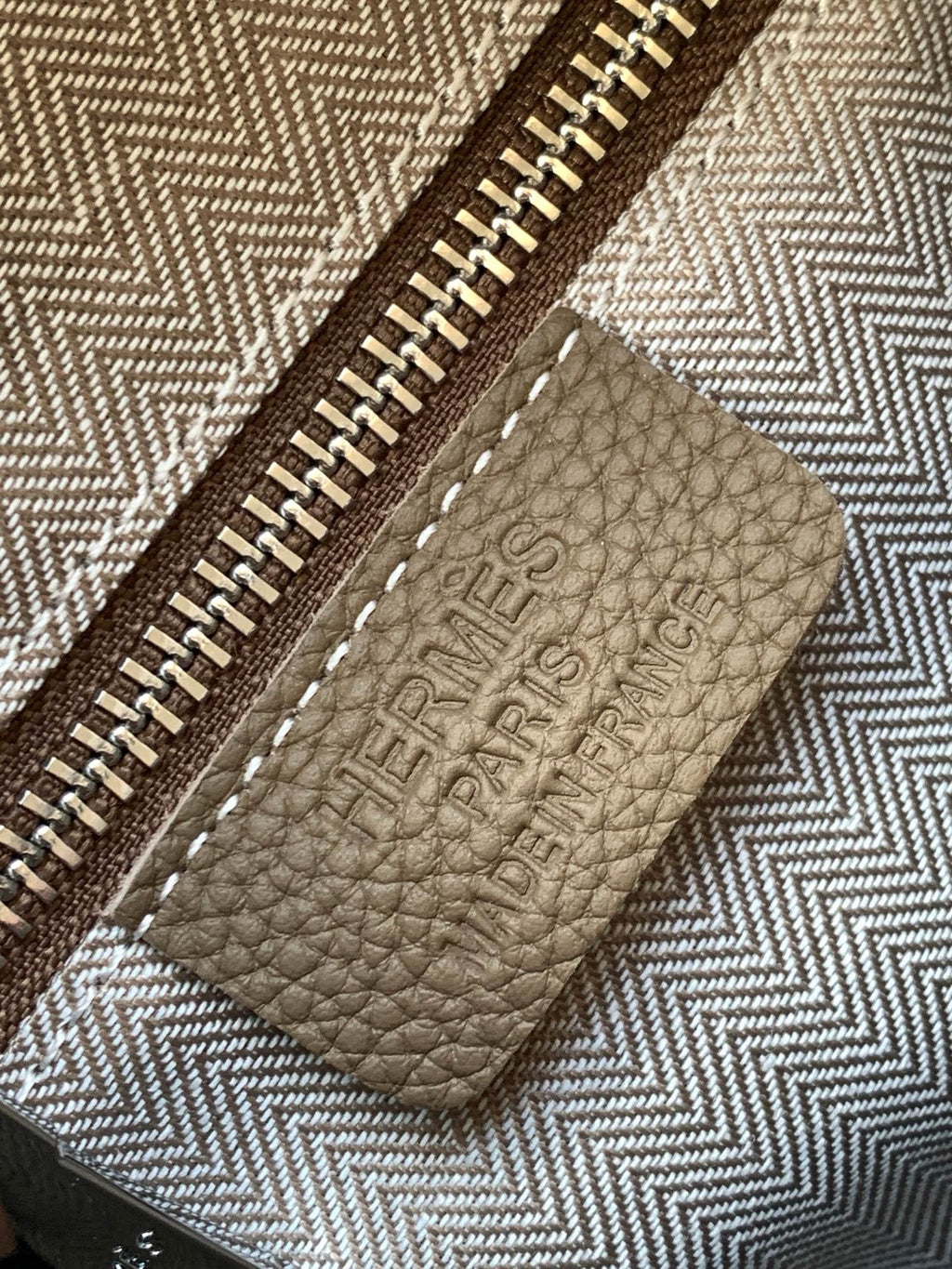 HMS Crossbody Bag