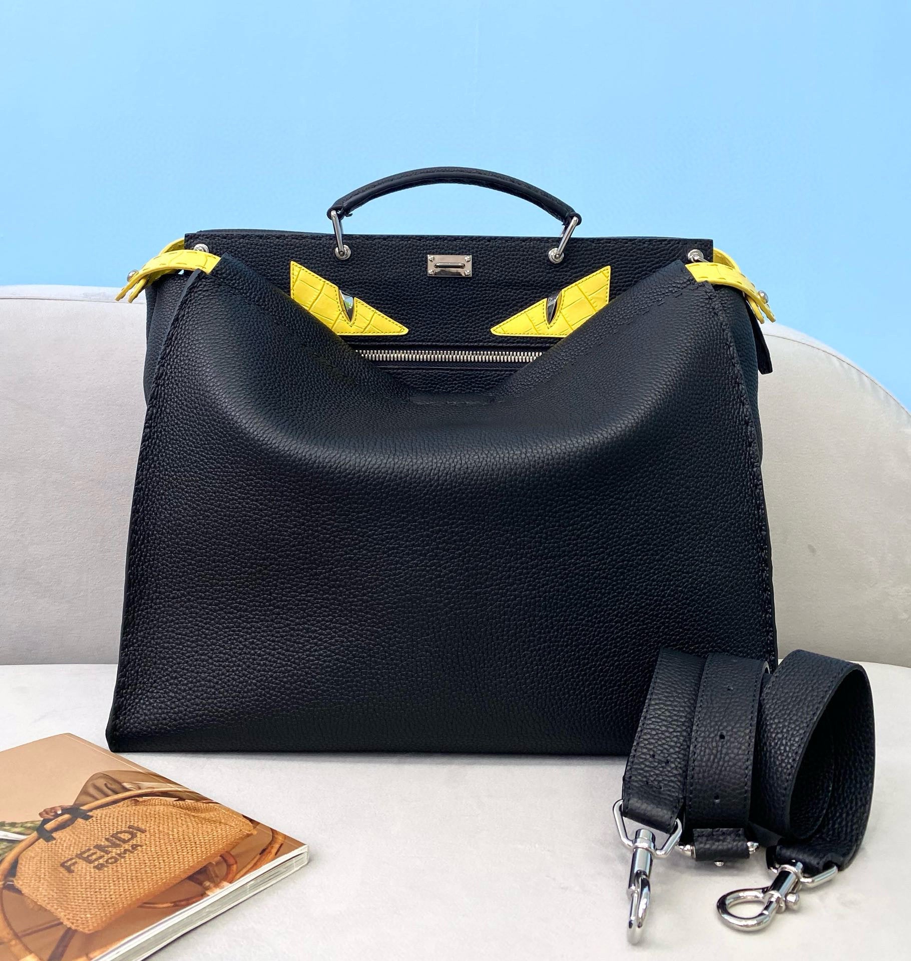 FD Peekaboo Bag