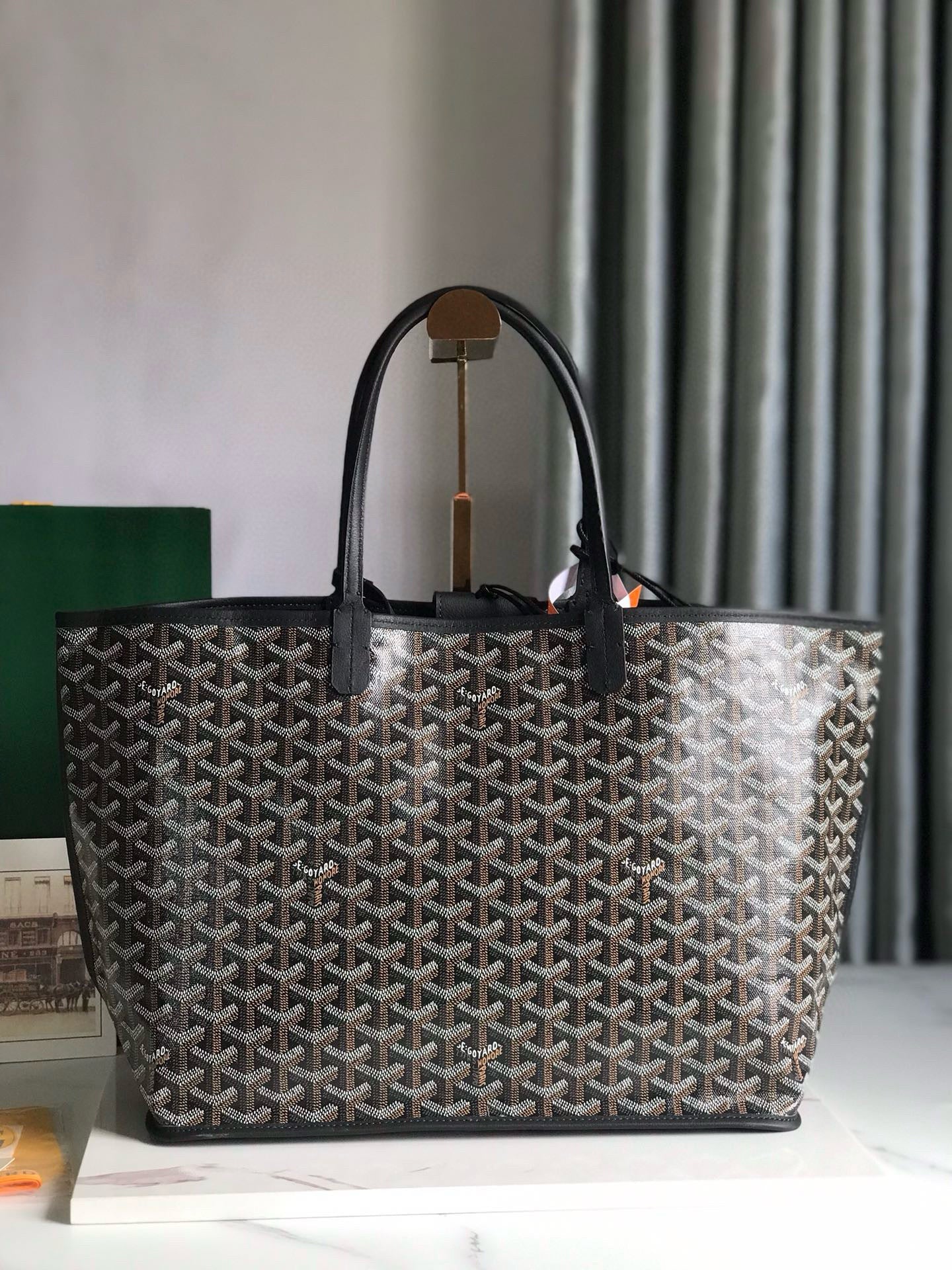 GYD Reversible Anjou