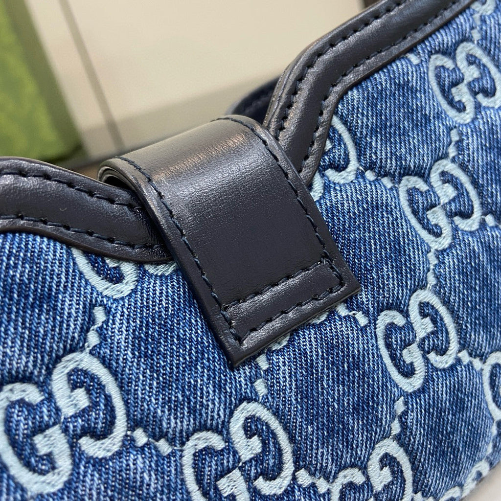 GC Shoulder Bag