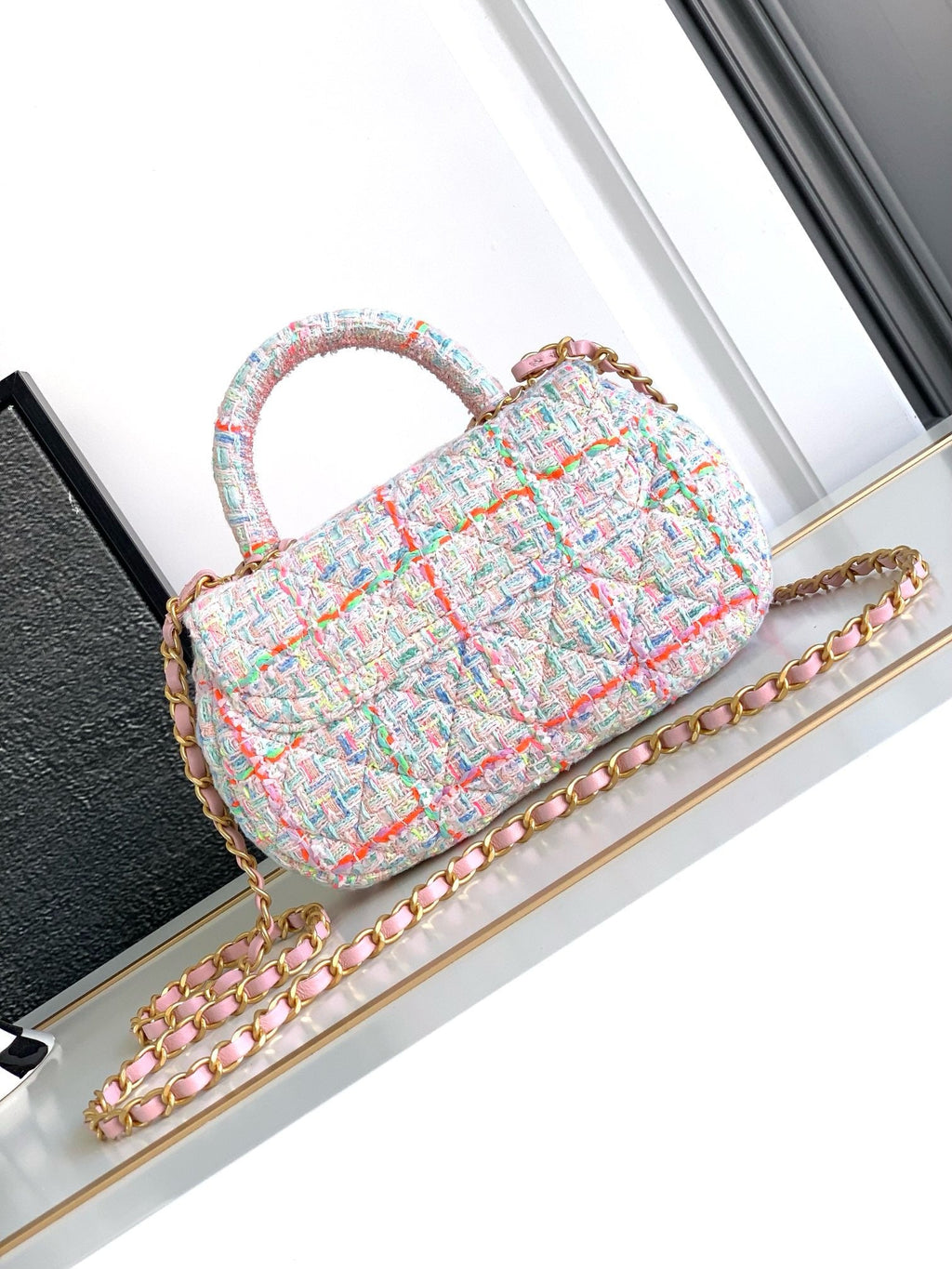 CNL 24C Coco Carry Me Handbag