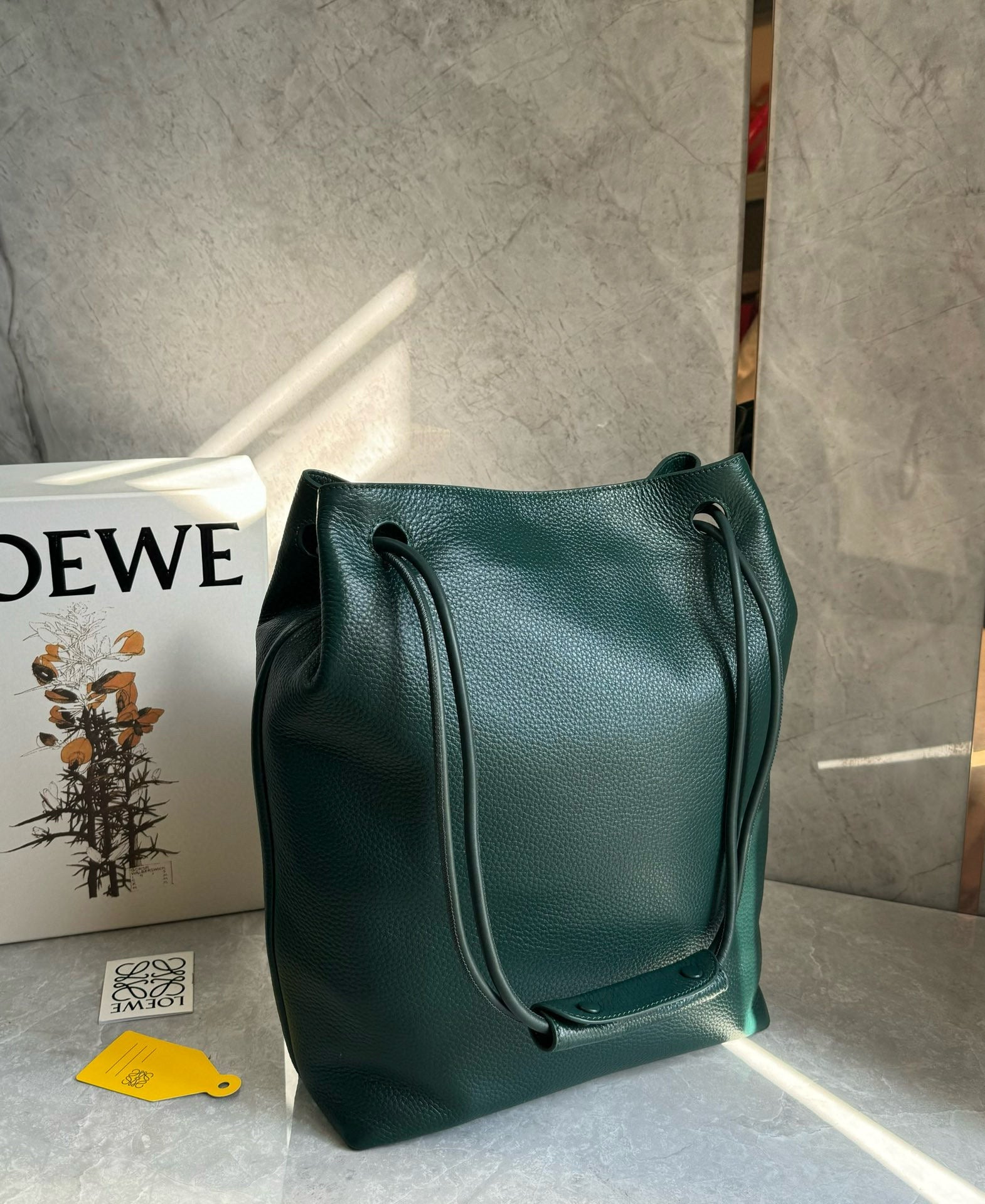 LW Pebble Hobo