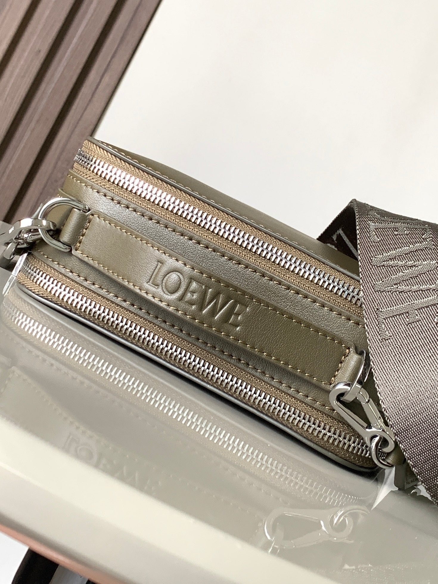LW Messenger Bag