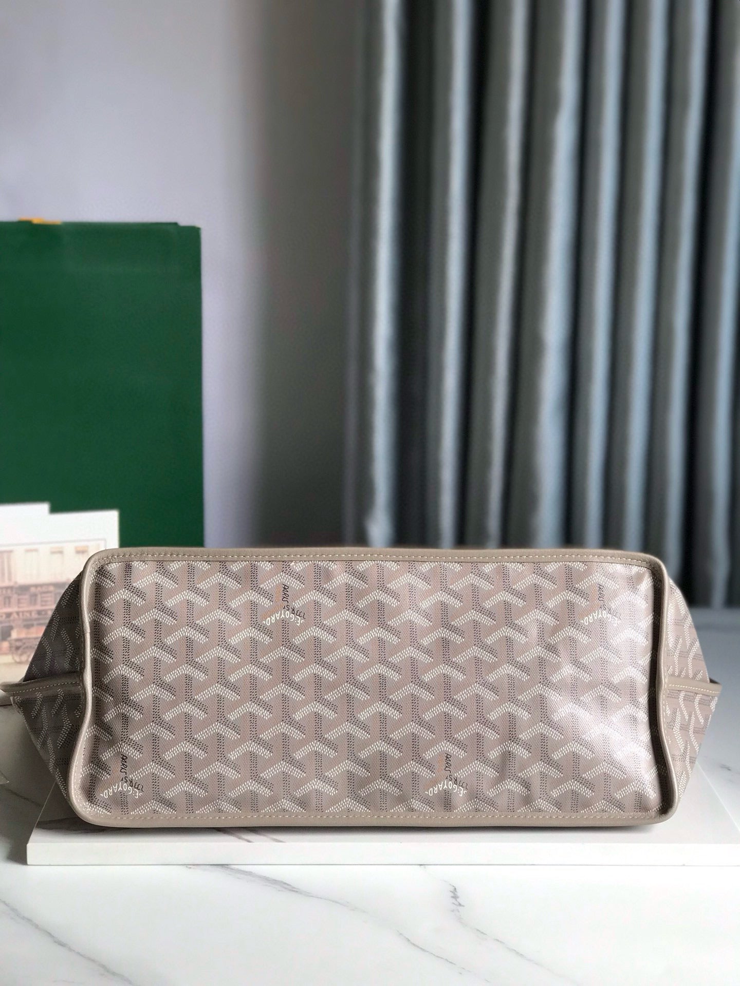 GYD Reversible Anjou