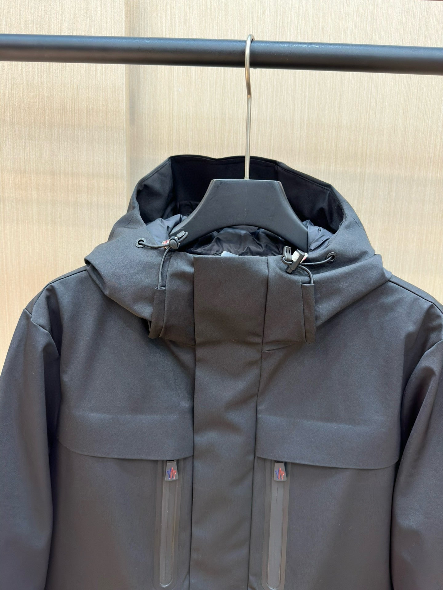 MNC Windbreaker