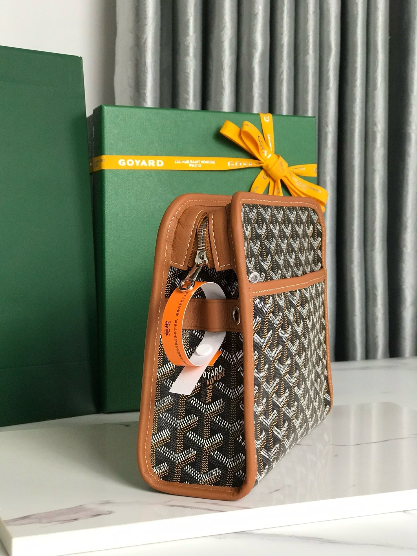 GYD Jouvence Toiletry Bag