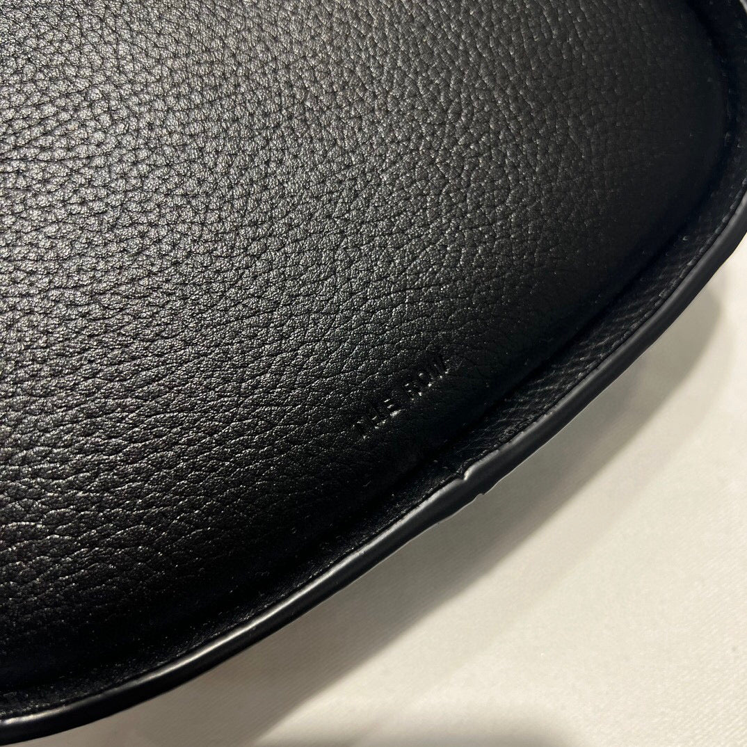 TR Shoulder Bag