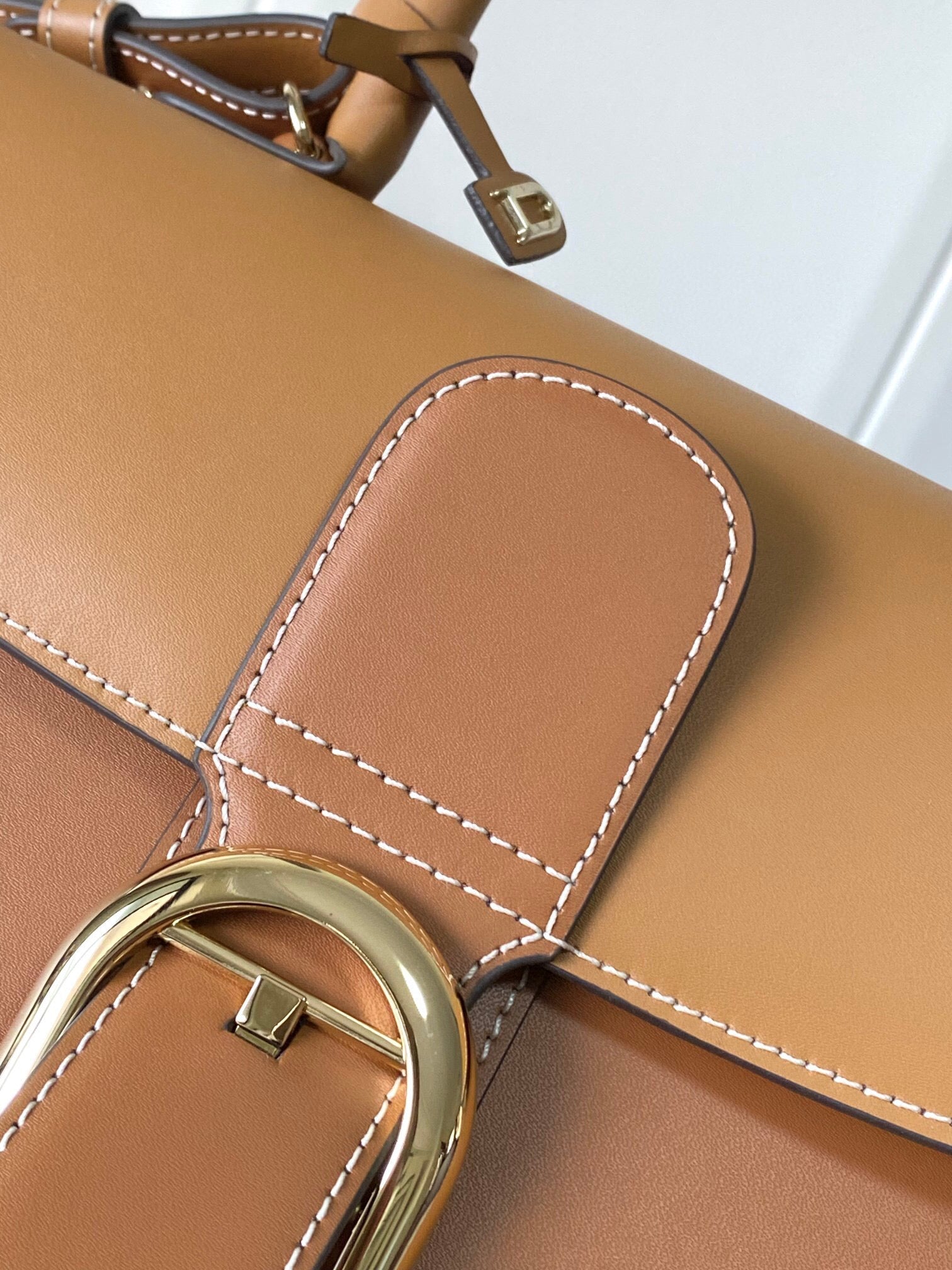 DLV Sling Bag