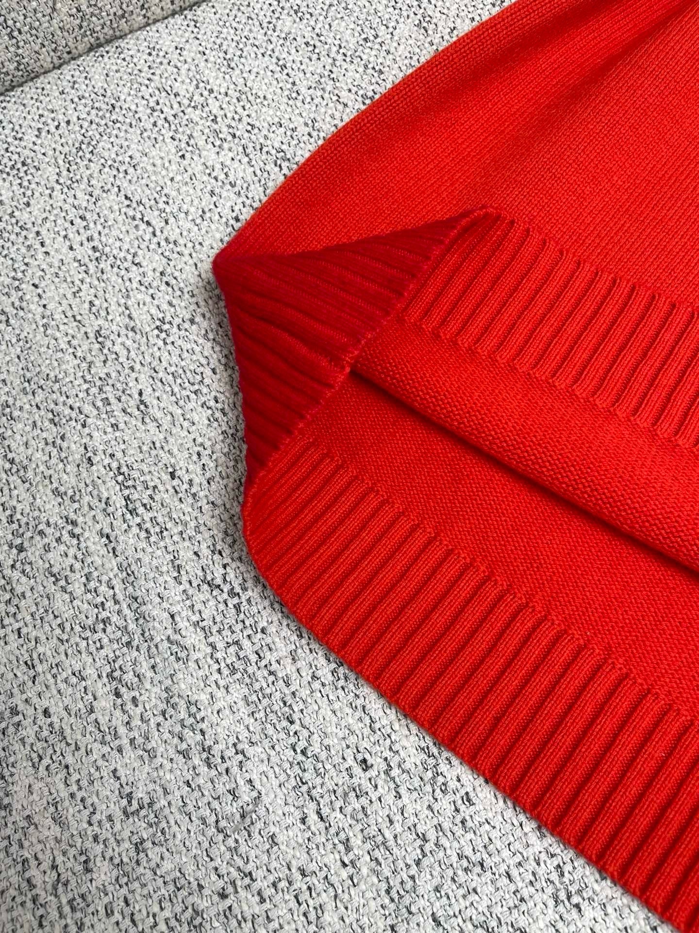 CD Sweater