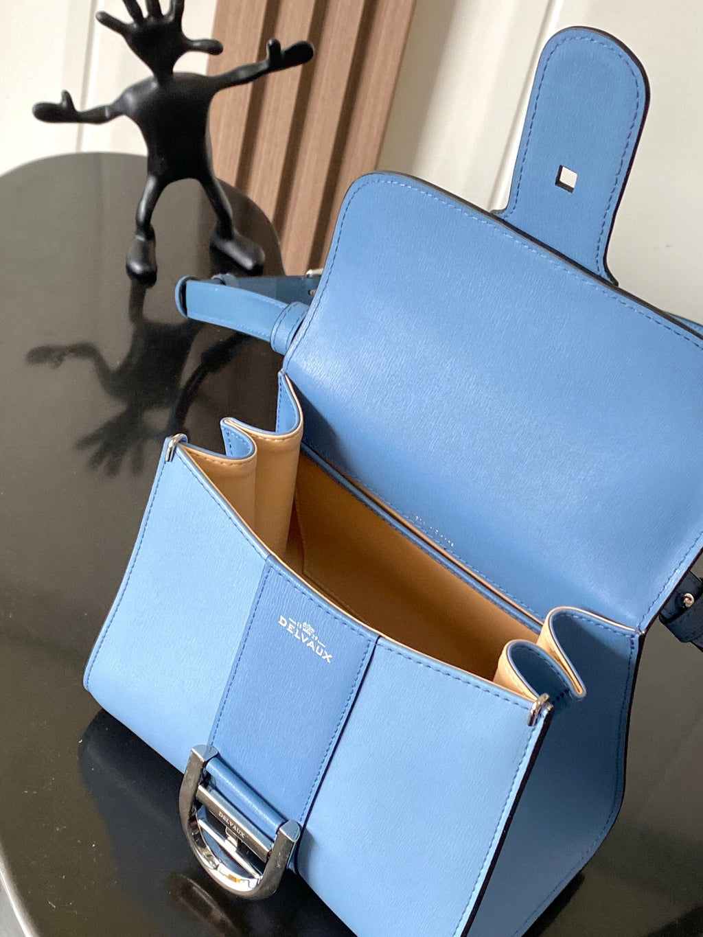 DLV Sling Bag