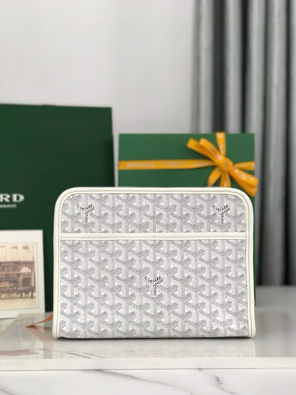 GYD Jouvence Toiletry Bag