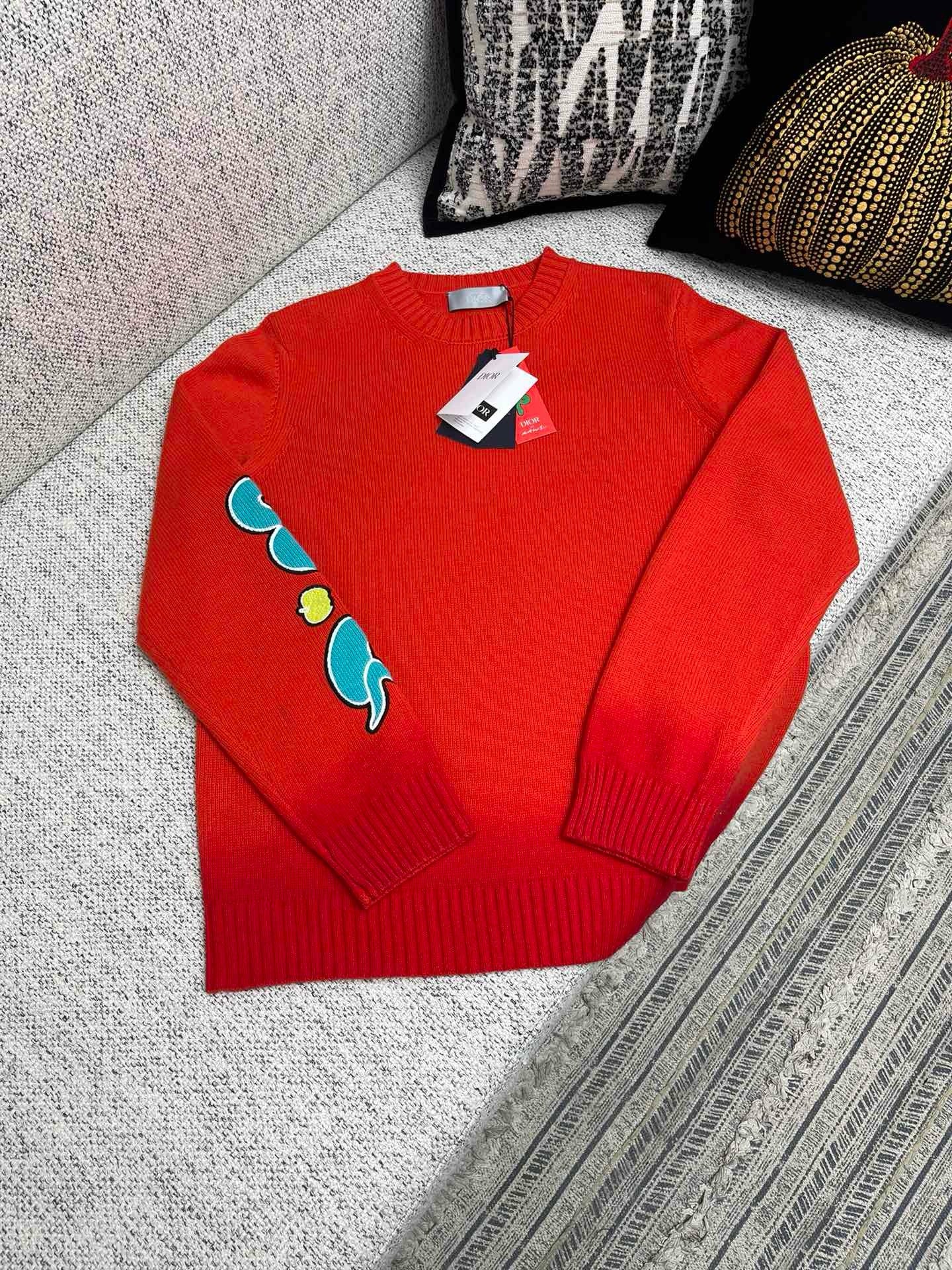 CD Sweater