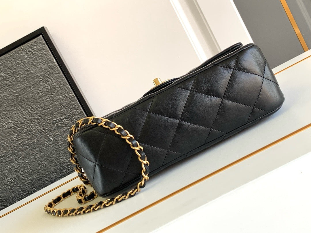 CNL 24P Flap Bag
