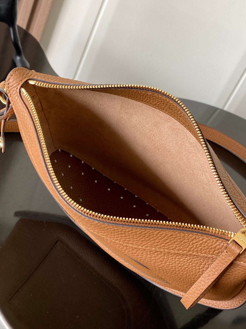 DLV Sling Bag