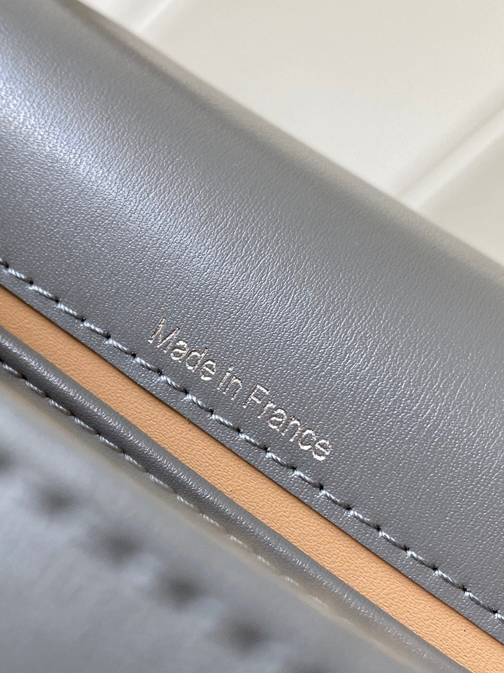 DLV Sling Bag