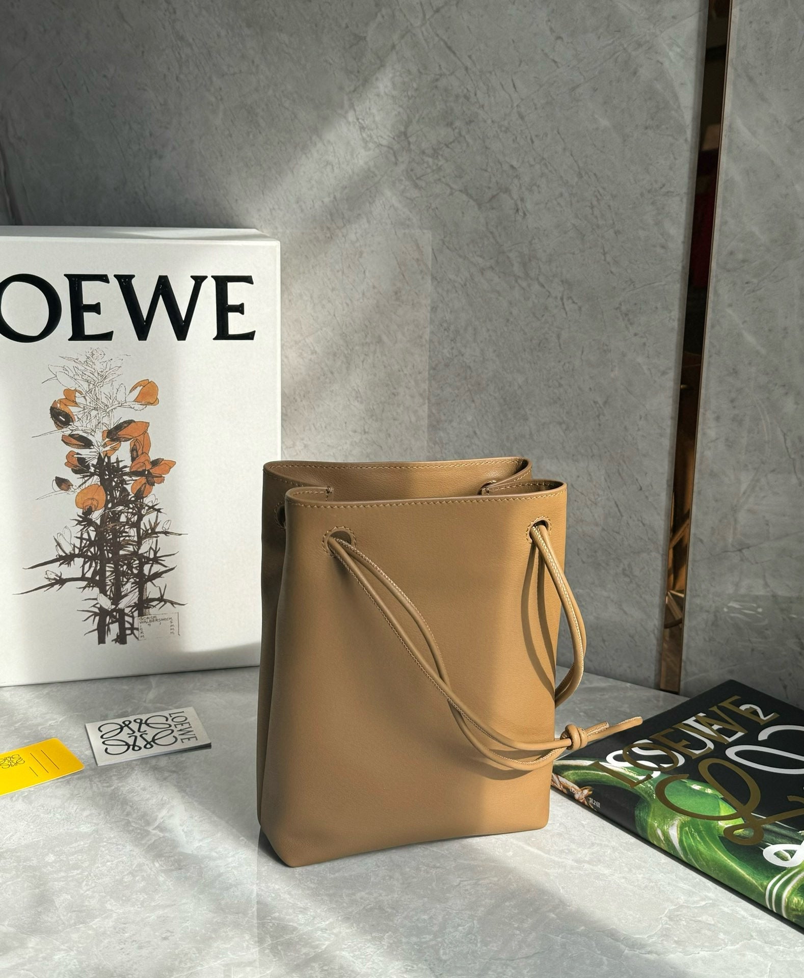 LW Pebble Leather