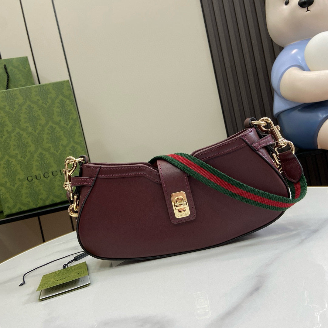GC Shoulder Bag