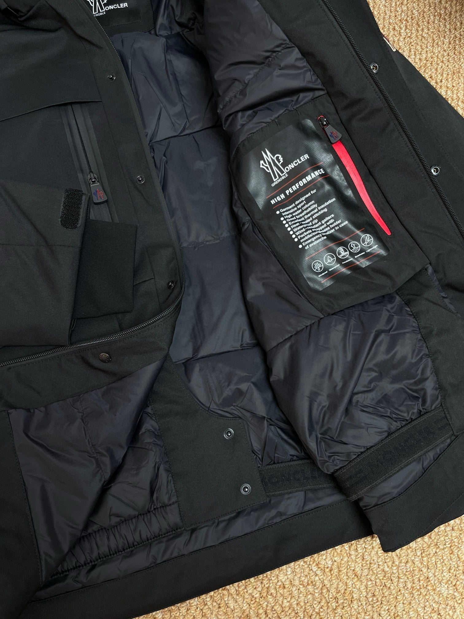 MNC Windbreaker