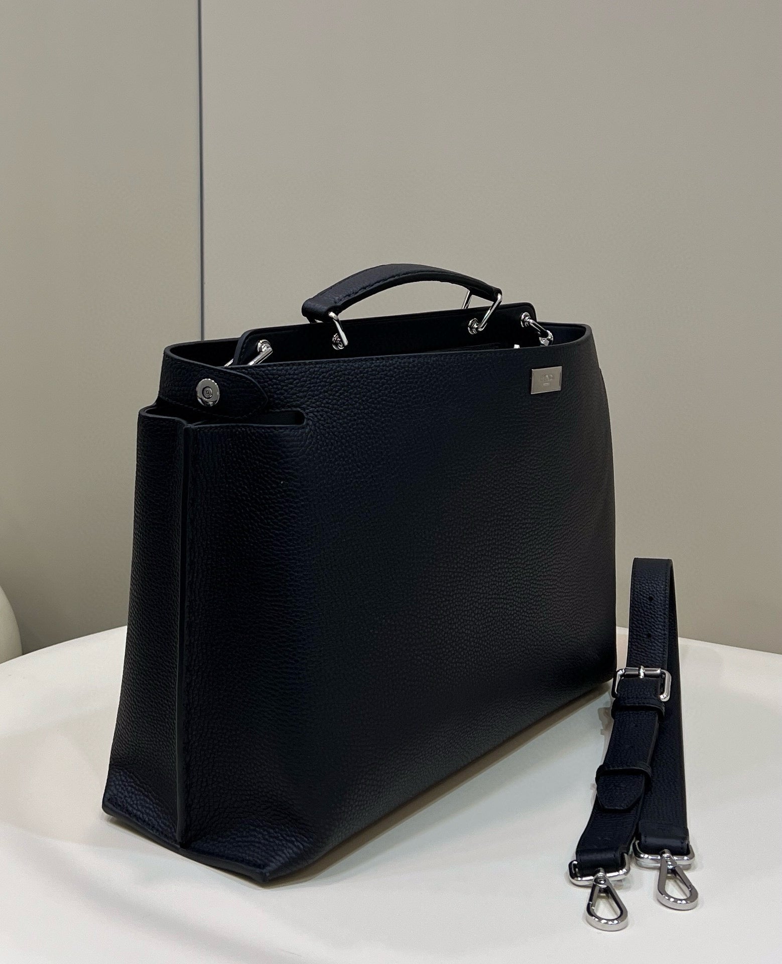 FD Peekaboo Bag