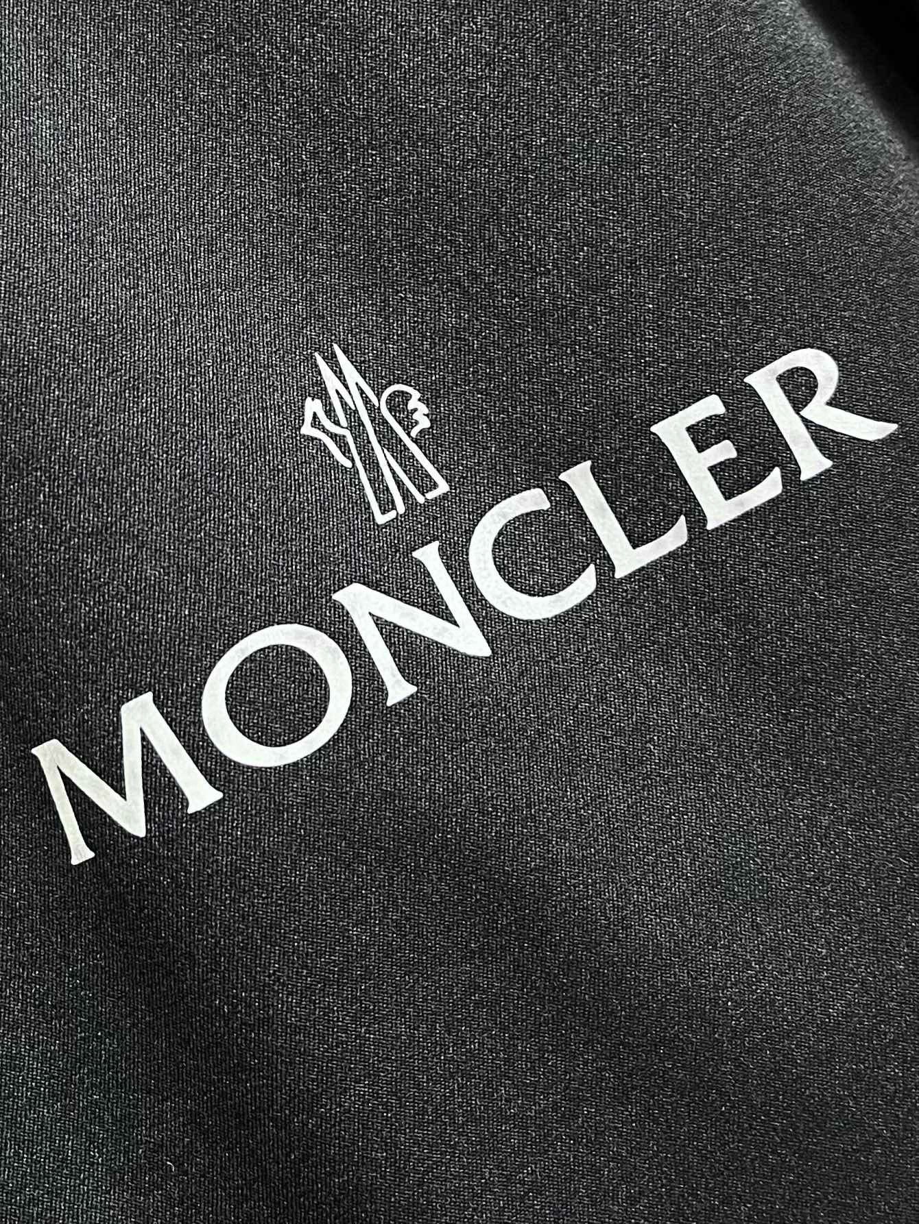 MNC Windbreaker