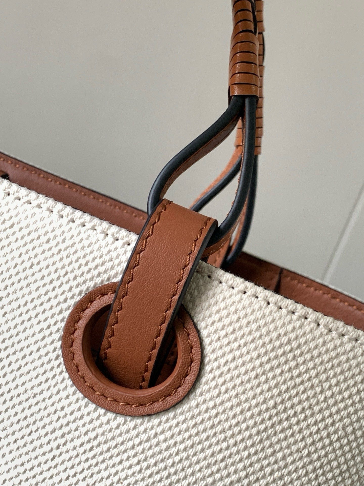 LW Anagram Tote