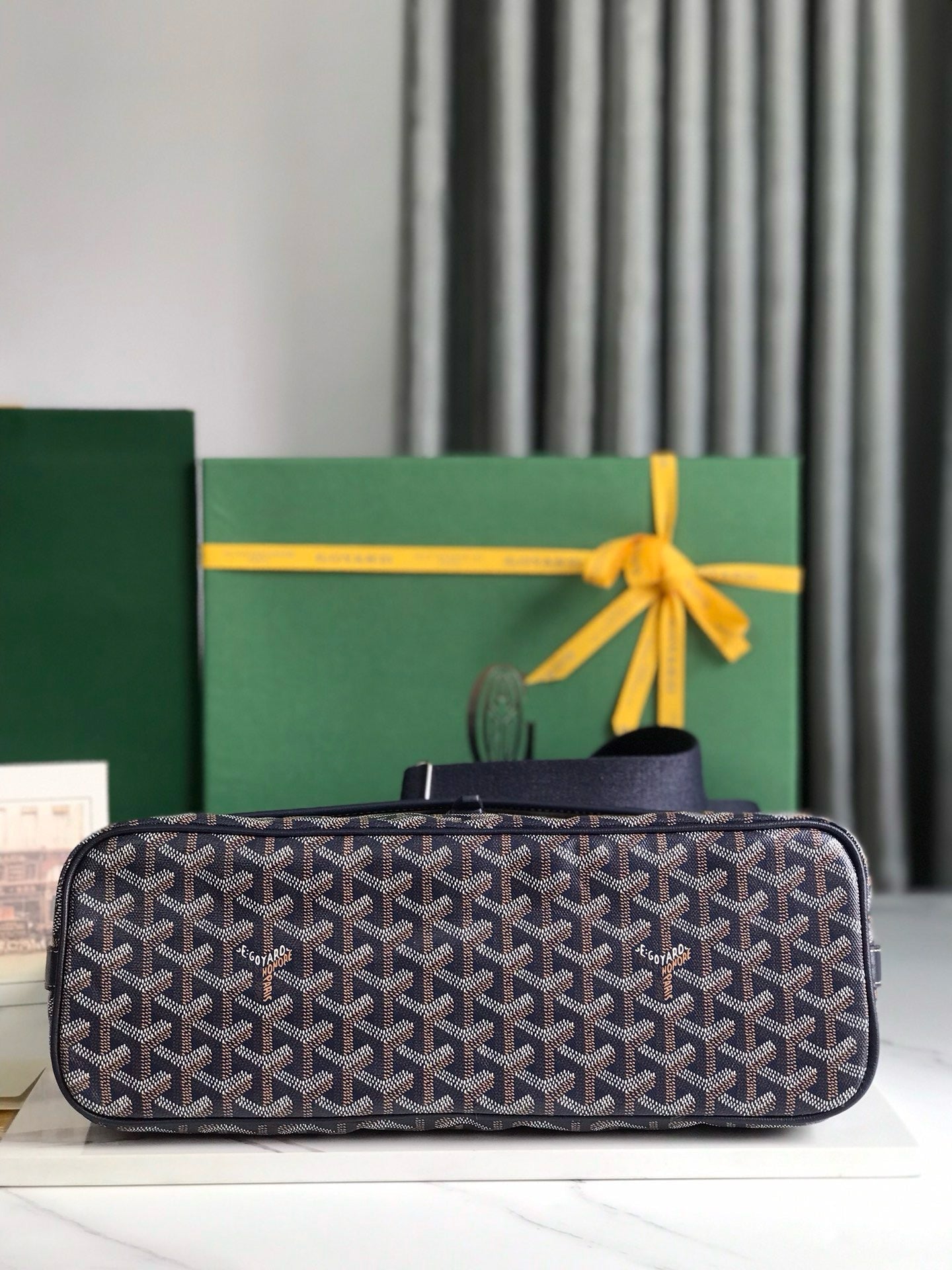 GYD Messenger Bag